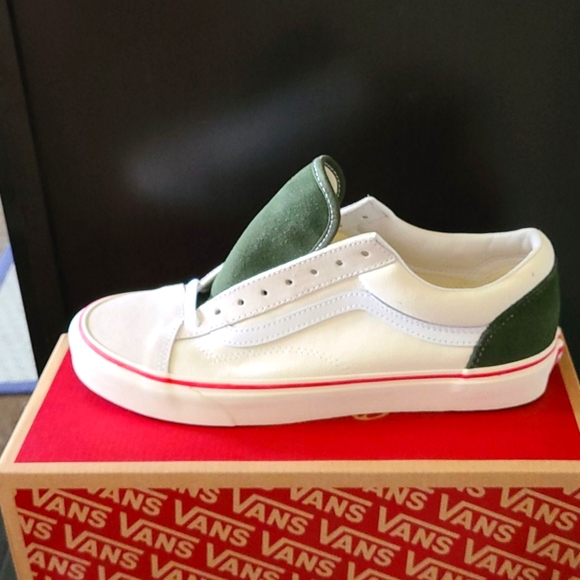 Vans Other - 🔥 Men's VANS 10.5 Old Skool SK8 Lo 🔥